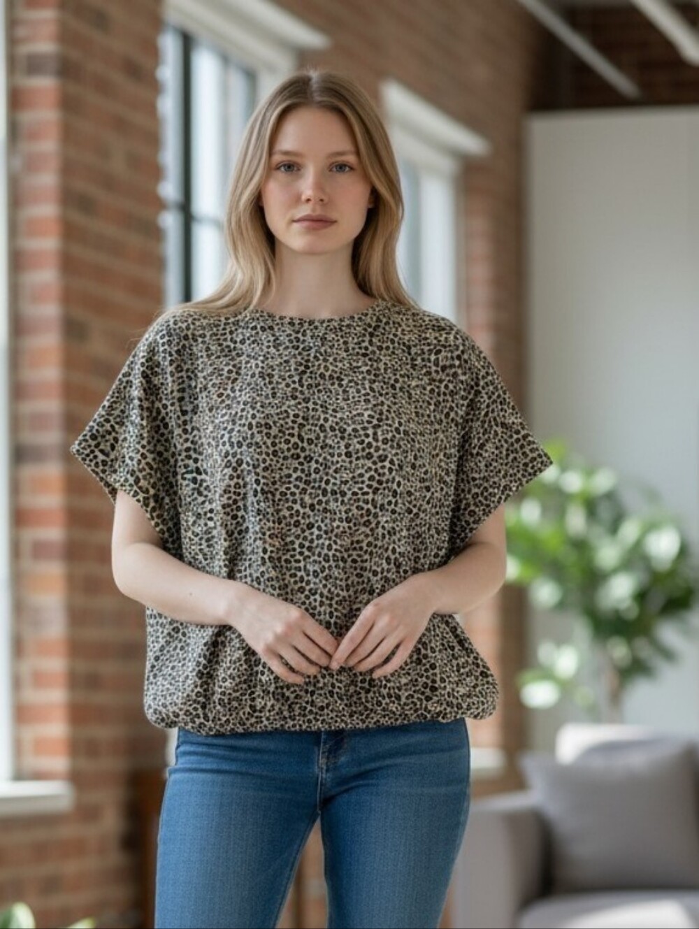 Leopard Print Short Sleeve Crop Top - Taupe/Black